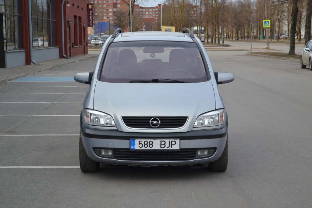 Opel Zafira 2.0 74 kW 2001