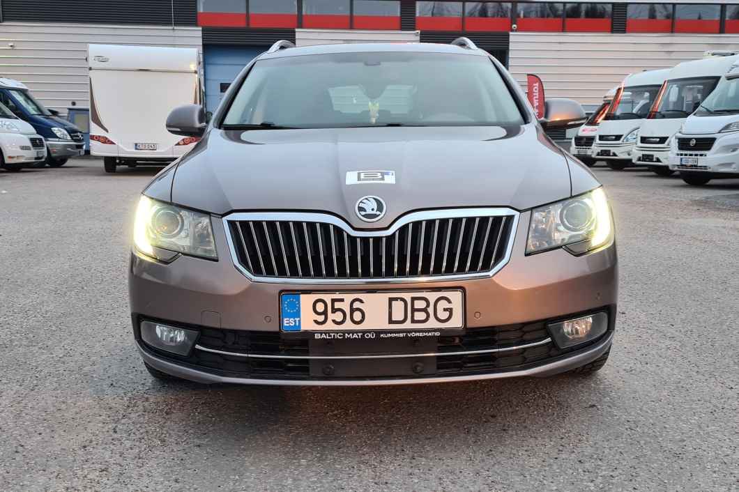 Skoda Superb 2.0 103 kW 2014