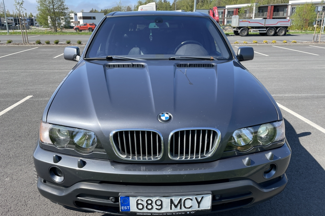 BMW X5 35i sport 3.5 210 kW 2002
