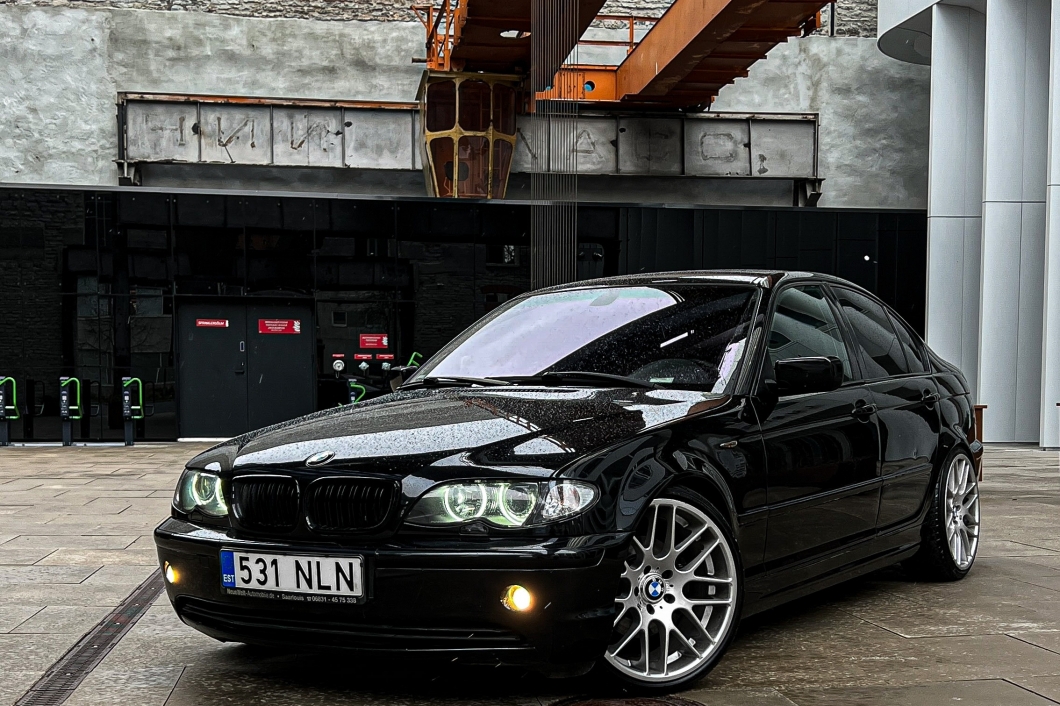 BMW 325 I 2.5 141 kW 2001