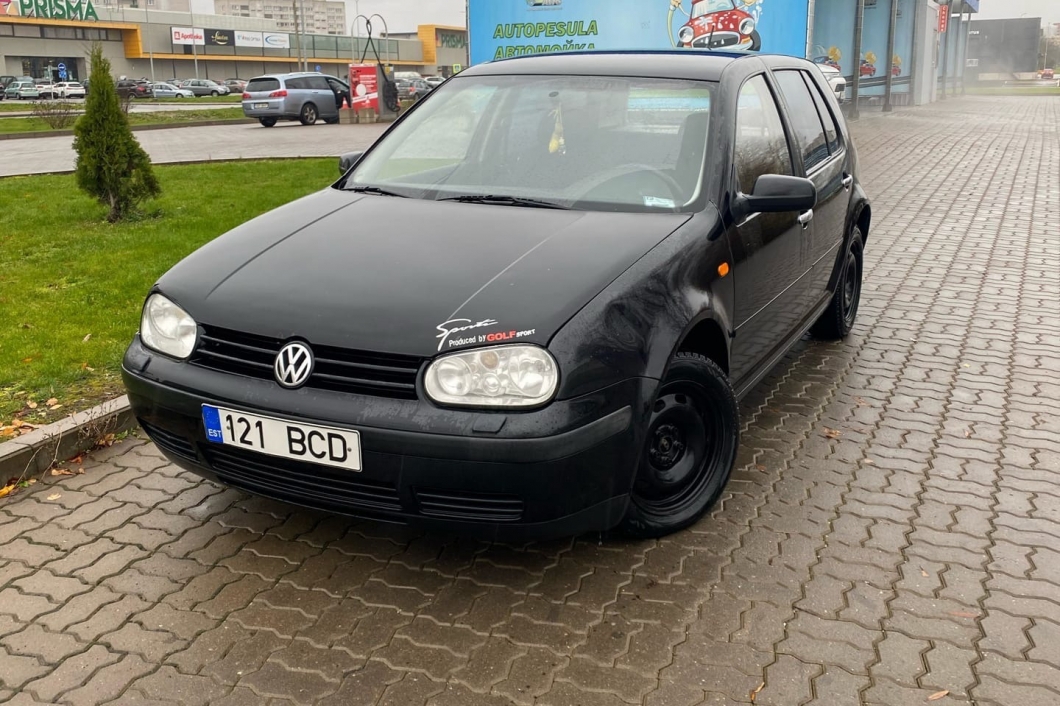 Volkswagen Golf 4 1.6 74 kW 1998