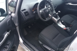 Toyota Auris 1.6 97 kW 2013