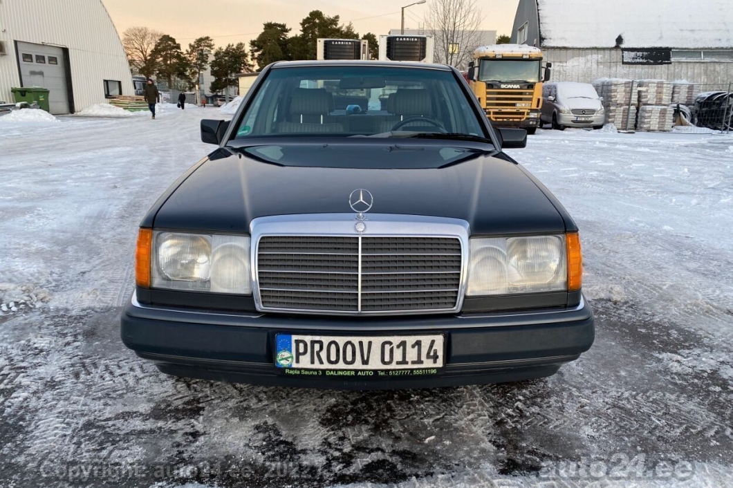 Mercedes E200 2.0 87 kW 1990