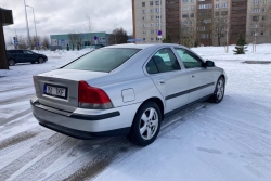 Volvo S60 2.5 125 kW 2001