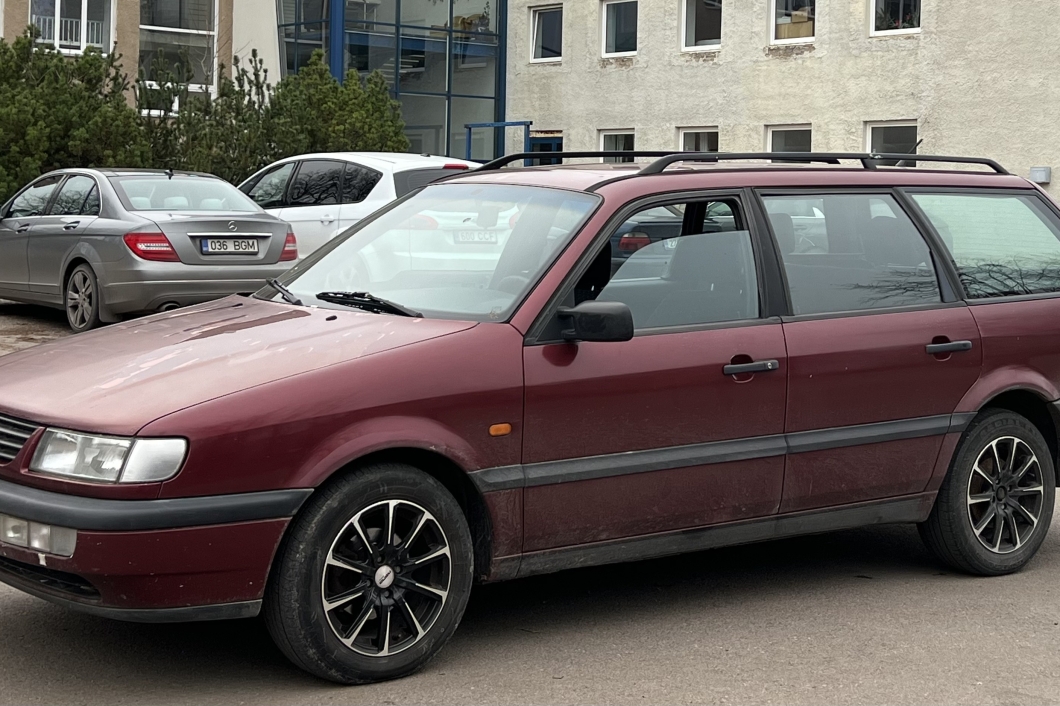 Volkswagen Passat 1.8 66 kW 1994