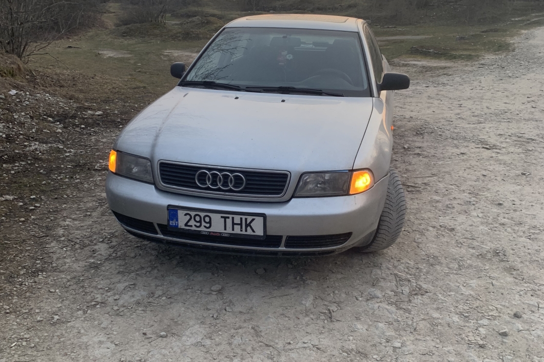Audi A4 1.6 74 kW 1995