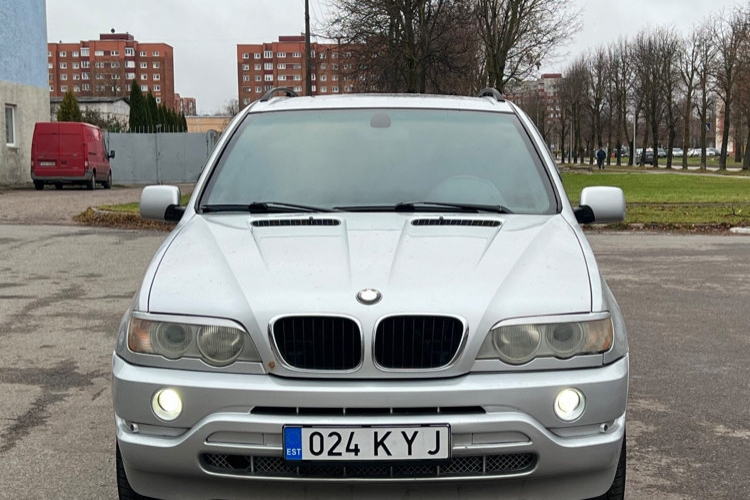 BMW X5 3.0d 2.9 135 kW 2002