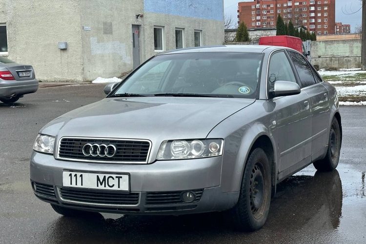 Audi A4 1.8 110 kW 2001