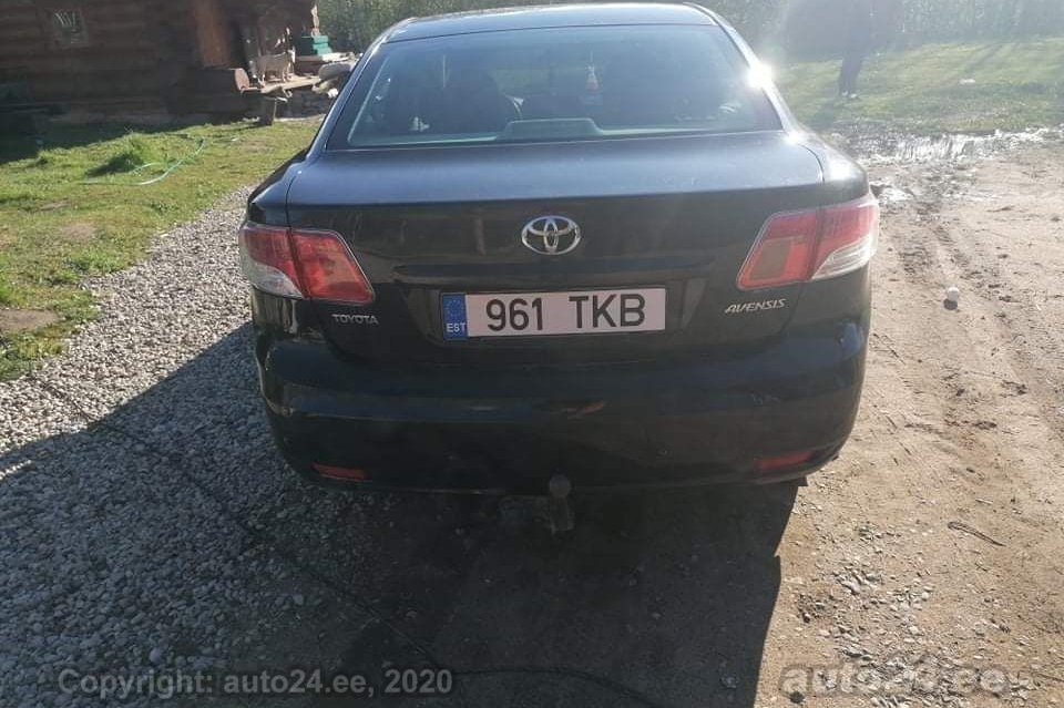 Toyota Avensis D -4D 2.2 110 kW 2010