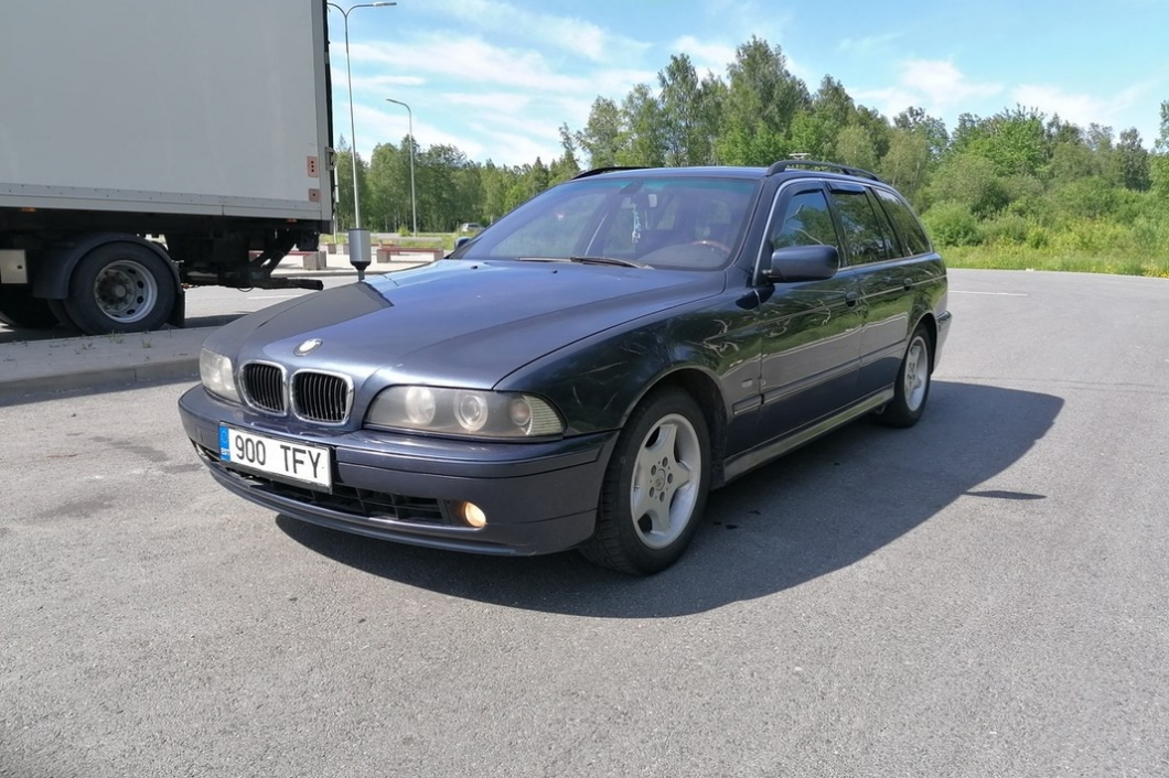 BMW 525 2.5 120 kW 2002