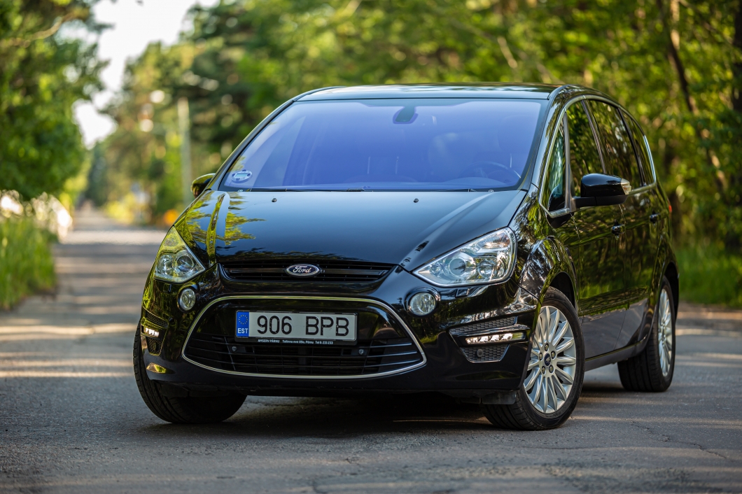 Ford S-MAX 2.0 120 kW 2011