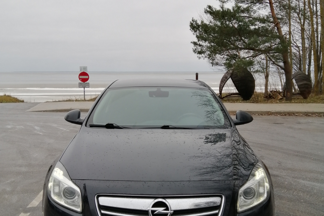 Opel Insignia 2.0 118 kW 2011