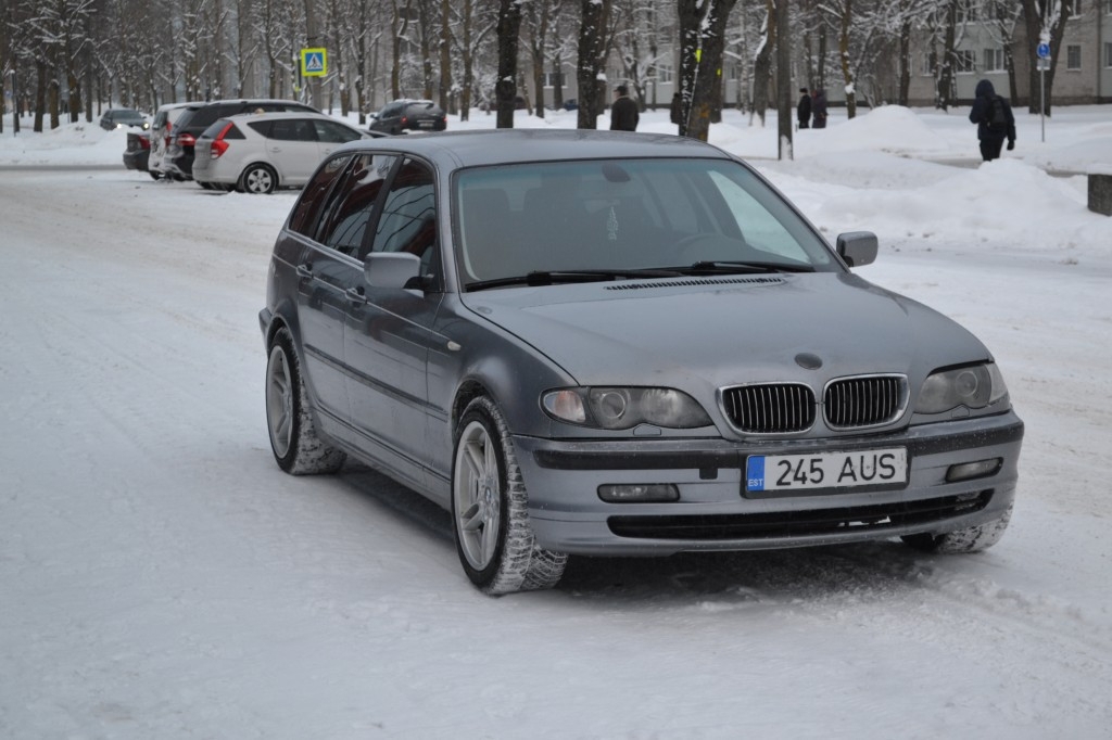 BMW 330 3.0 170 kW 2005